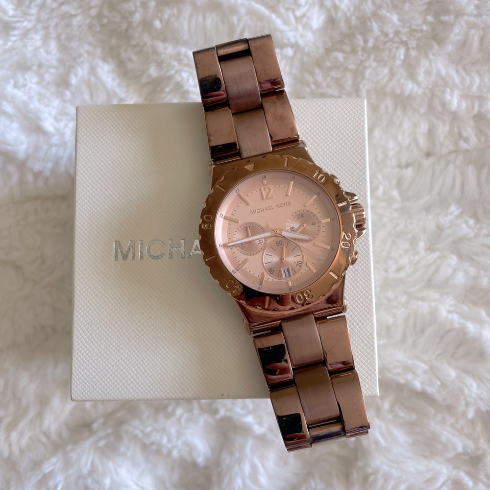 Ladies watch chucky metal Michael Kors rose gold.